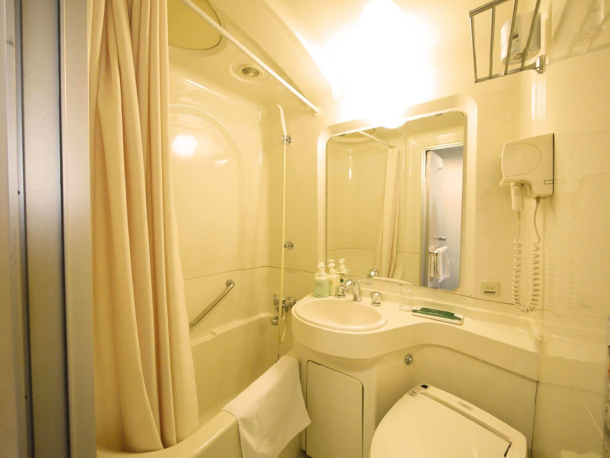 Hotel Route-Inn Ageo Bagian luar foto