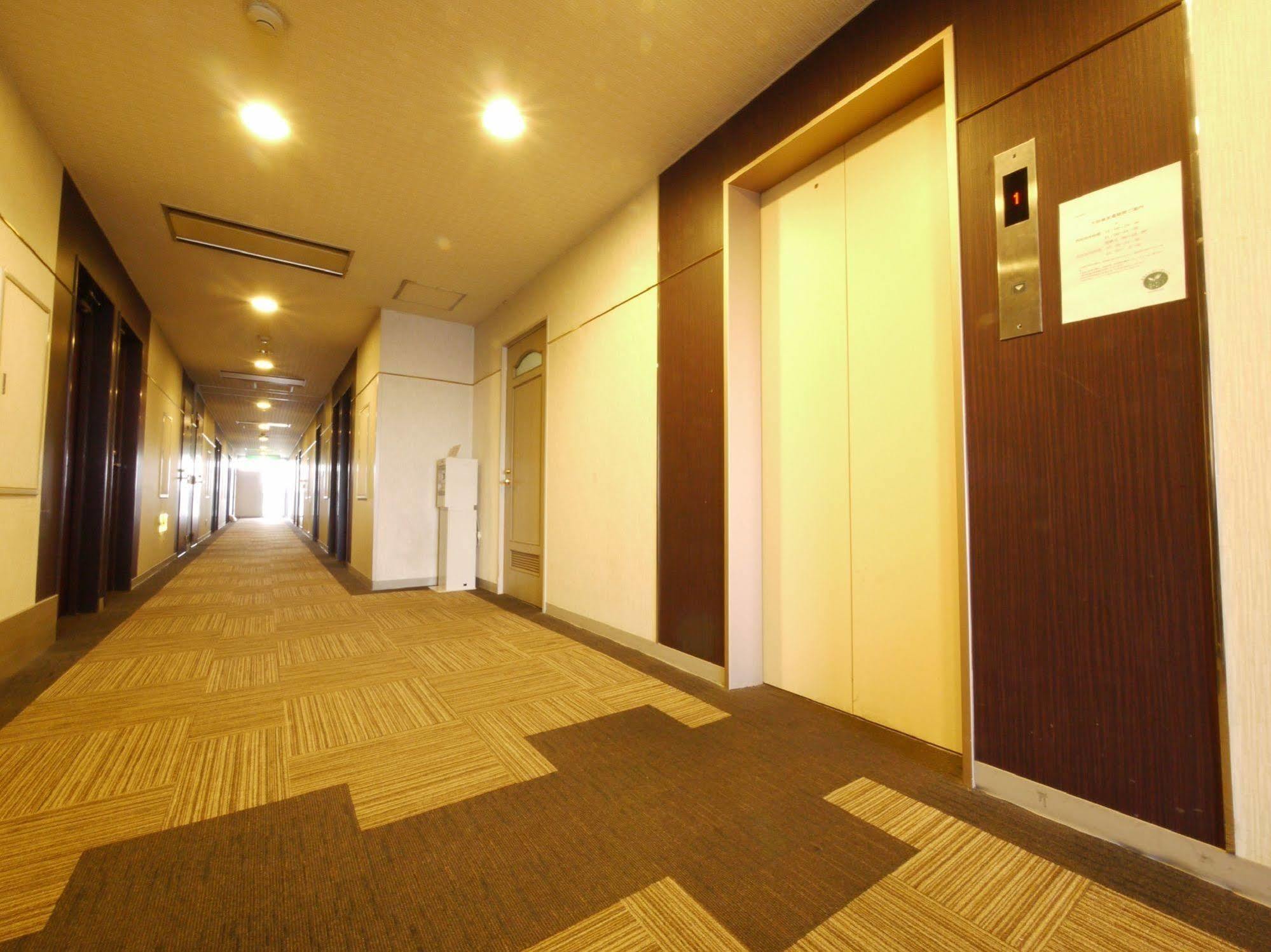 Hotel Route-Inn Ageo Bagian luar foto